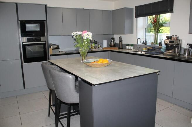 Fitted Dining Kitchen