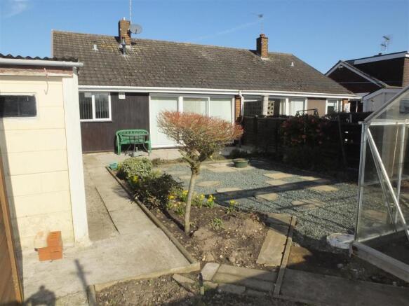 Rear Garden (2).JPG