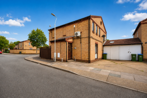 42, Courtland Grove, London SE28 8PB
