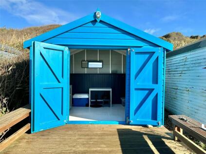 Beach Hut 17, Cliff Road, Milford-On-Sea, Hampshire, SO41