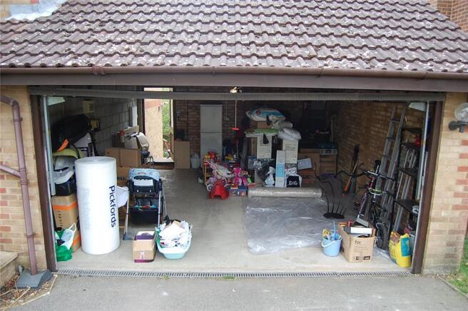DOUBLE GARAGE
