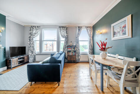 Wandsworth Road, Clapham, London, SW8