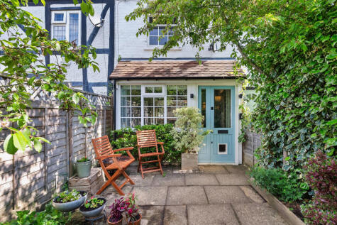 Albion Cottages, Cookham, SL6