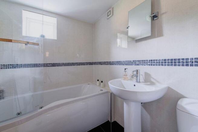 Guest En-Suite