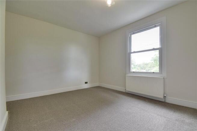 3 bed Terraced for sale Image 7