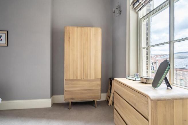 2 bed Apartment for sale Image 8