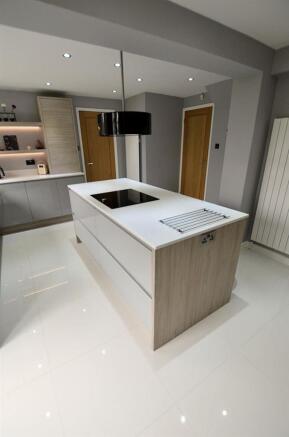 Kitchen 3.jpg
