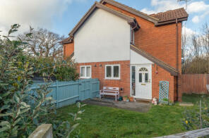 38, Staffordshire Croft, Warfield, Bracknell RG42 3HW