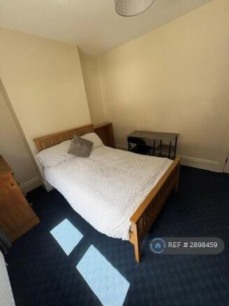 1 bed House Share to rent Image 11
