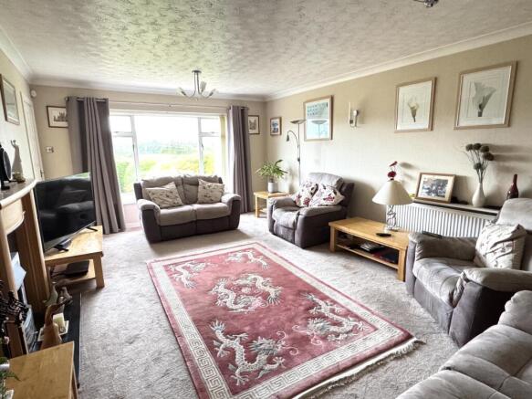 Danes Close Barton on Sea New Milton photo 5