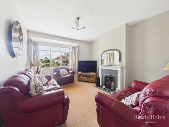 4 bed Semi-Detached for sale Image 9