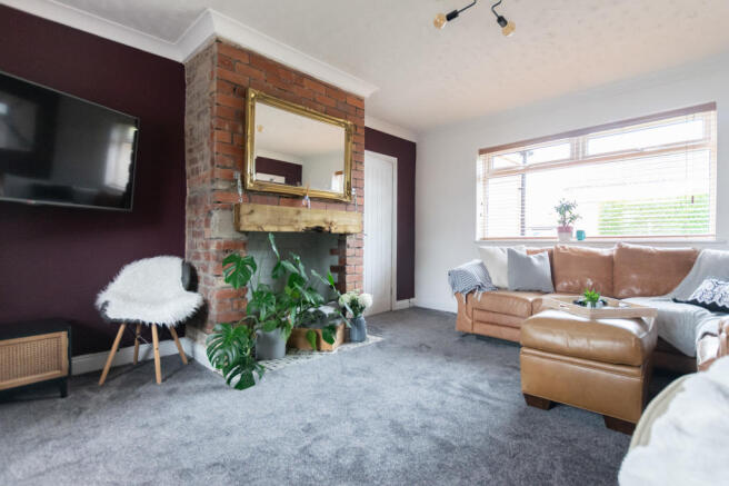 Lounge 1