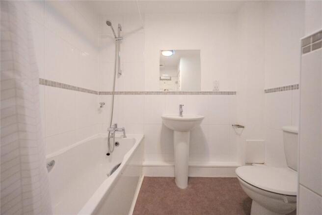 2 bed Apartment for sale Image 6