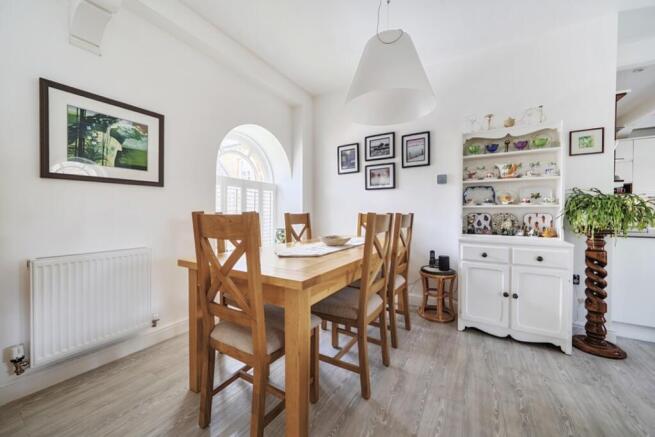 3 bed Semi-Detached for sale Image 11