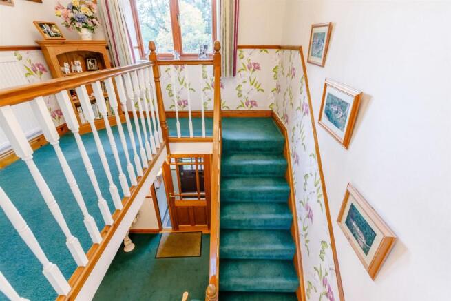 8482061-interior34.jpg