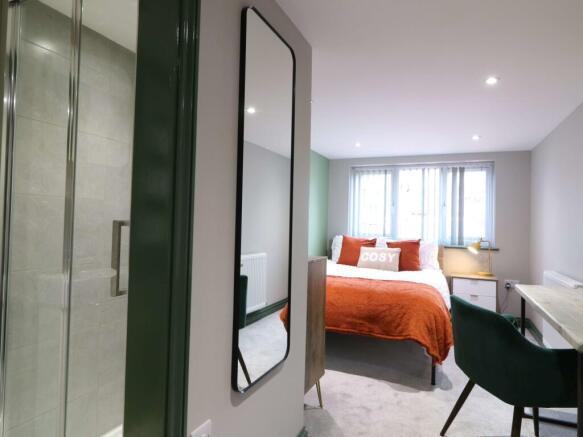 61 Warburg Room 1 4.JPG