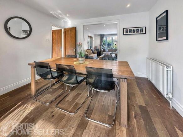 3 bed Detached for sale Image 4