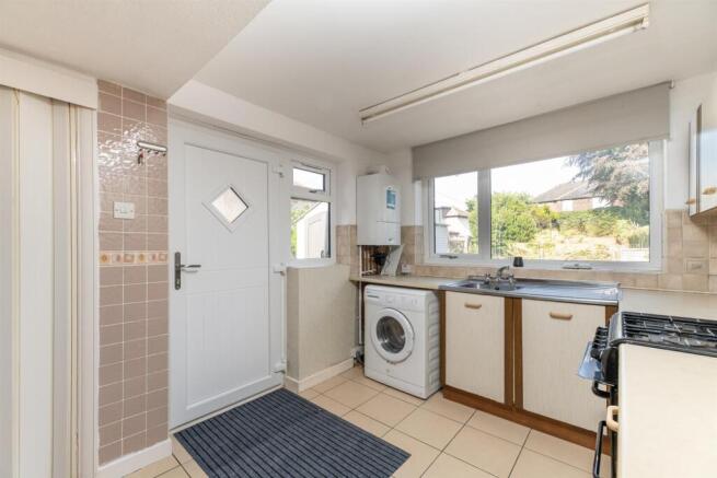 3 bed Semi-Detached for sale Image 11