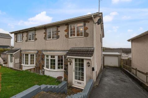 Maple Drive, Brackla, CF31