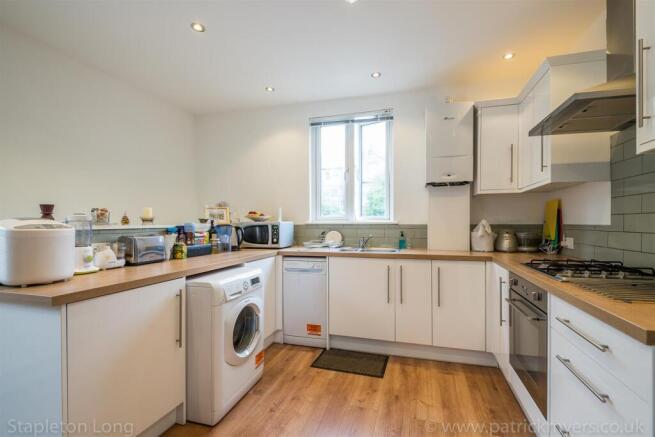 72 Casewick Road-3.jpg