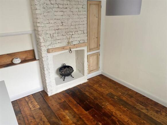 Dining Room/Bedroom 3