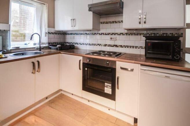 7 bed Block of Apartments for sale Image 12