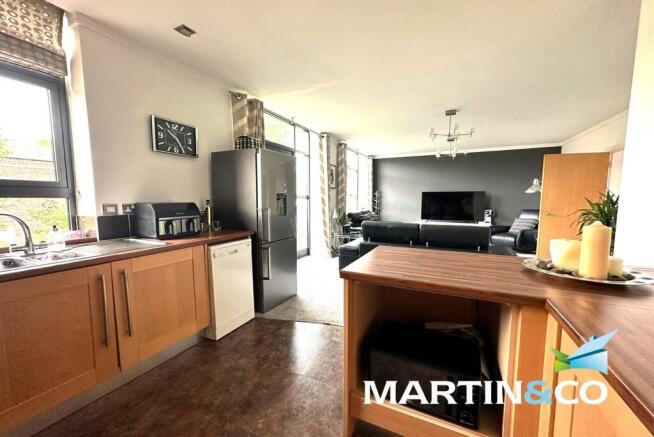 2 bed Apartment for sale Image 11
