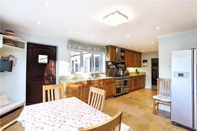 Kitchen/Breakfast Rm
