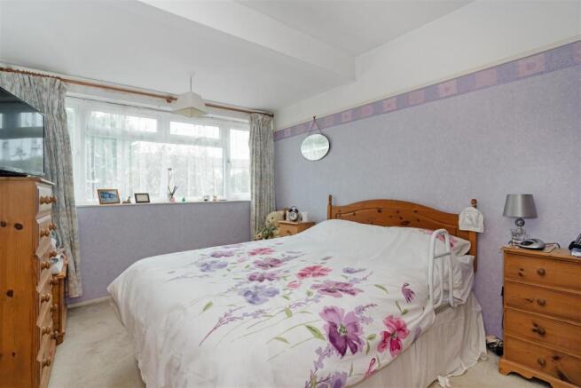 Holtspur Way 14.jpg