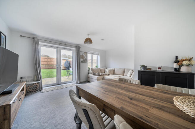 1401063-18-696f80...