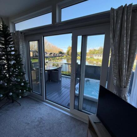 2 bed Lodge for sale Image 6