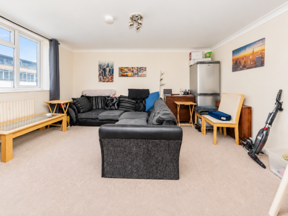 Flat 6, Fareham House