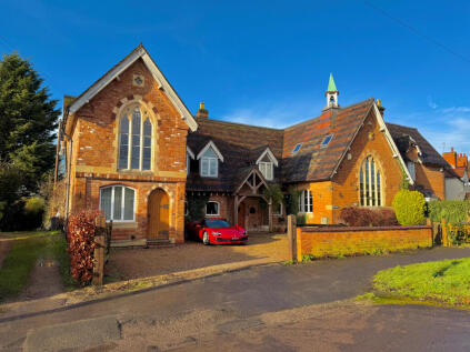 Stratford-upon-Avon, Over 5000 Sq Ft - LEGALLY READY