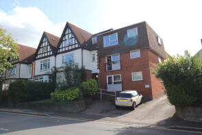 Flat 4, 146, High Street, Brentwood CM14 4AT