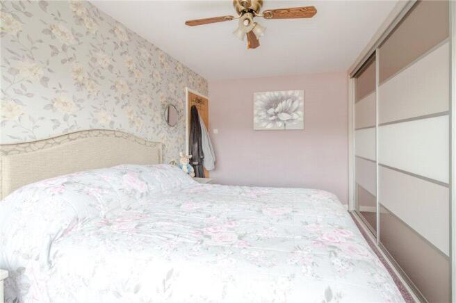 3 bed Semi-Detached for sale Image 8