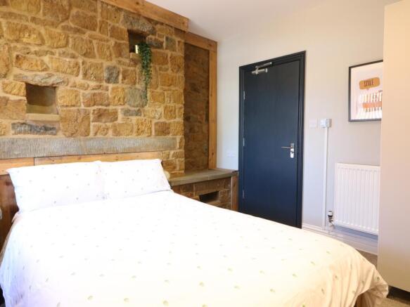 Ark Farm House Room 2 1 .JPG