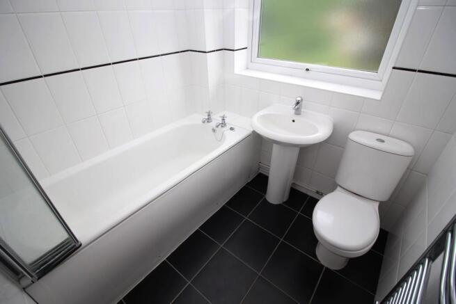 Bathroom.JPG