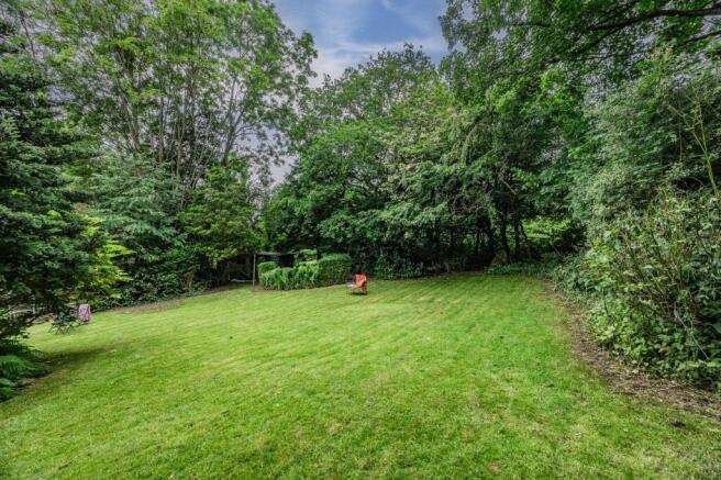 Beech Cottage, Pinfold Lane, Romiley photo 4