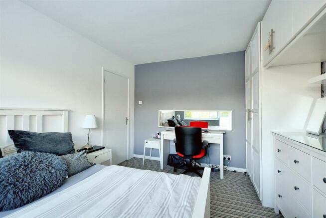 Bedroom 1_2.jpeg