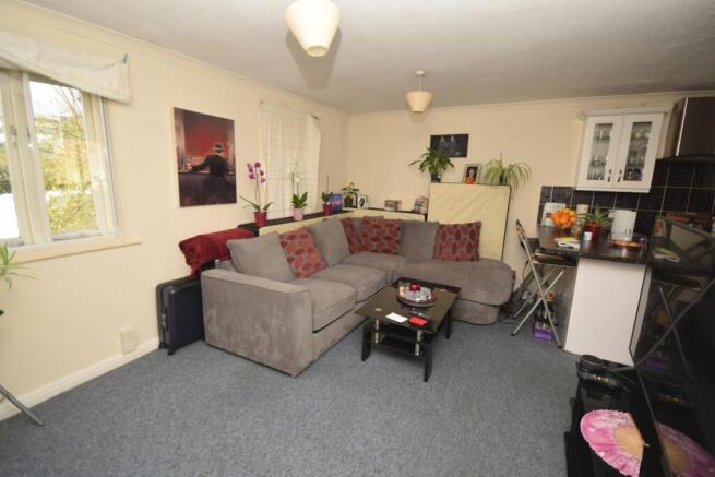 Lounge/Kitchen