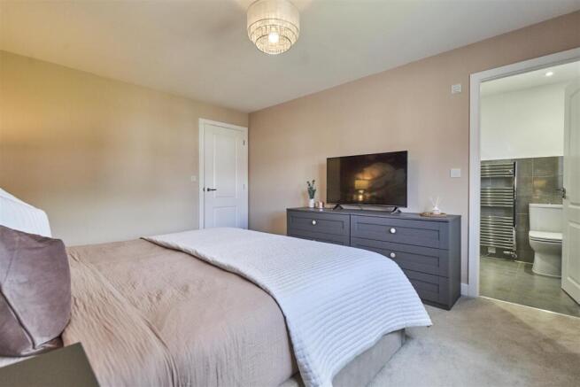 Bedroom1-007.jpg