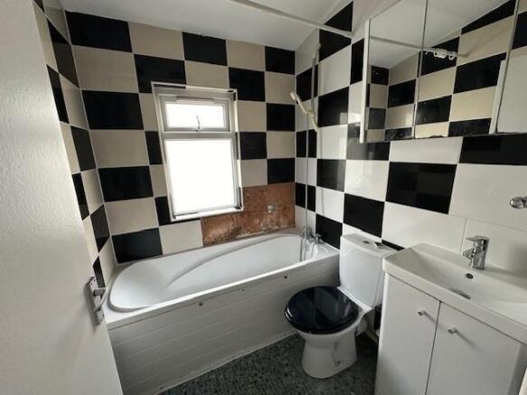 NEW BATHROOM.jpg