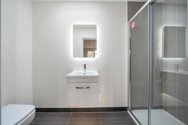 Ensuite Shower room