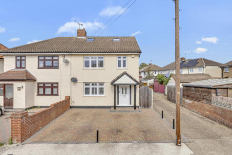 Redriff Road, Romford, RM7