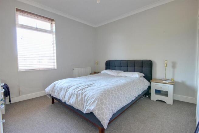 2 bed Terraced for sale Image 5