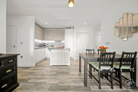 Triathlon Point, Madison Way, Stratford, E20