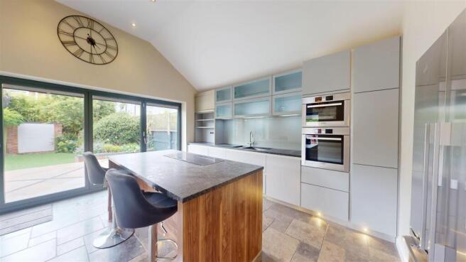 London Road, 72, Kitchen.jpg