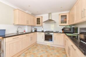 8, Hornbeam Square, Ryde PO33 1RF