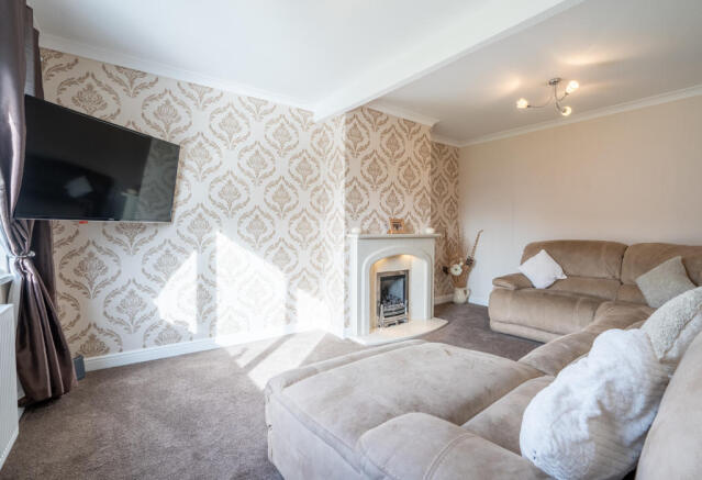 Livingroom / 4th bedroom 