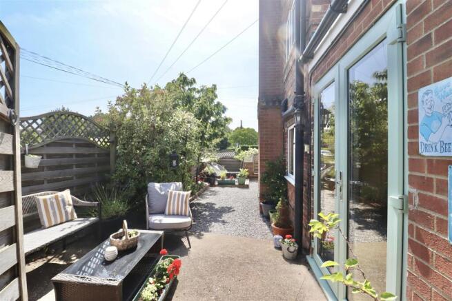 3 bed Detached for sale Image 5